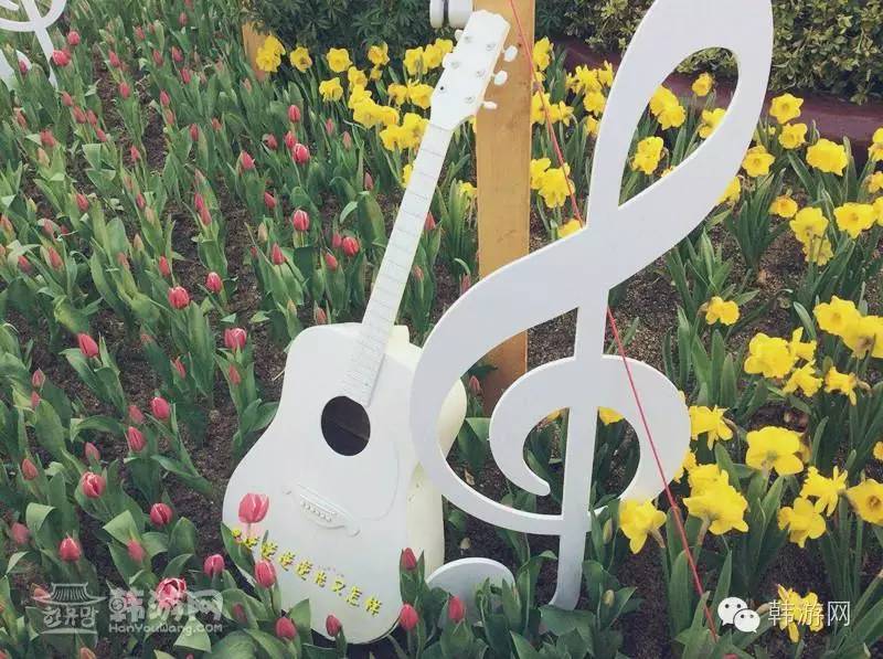 闺蜜两个去超市买零食吃,闺蜜两人闯天下