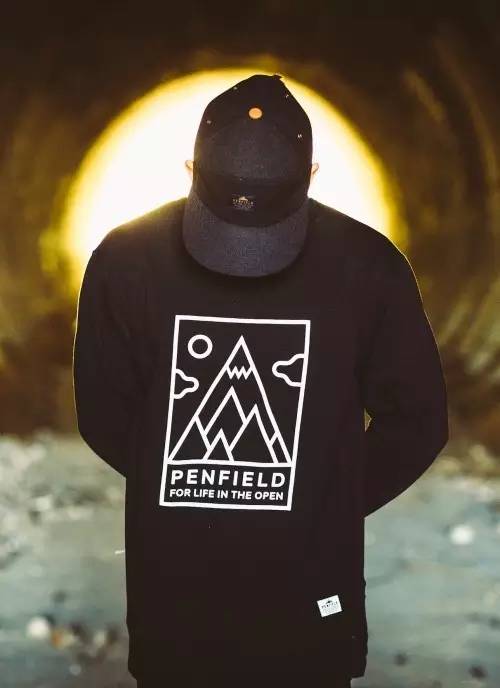 BoF情报|爸爸级的老气户外品牌也要开发年轻人市场了