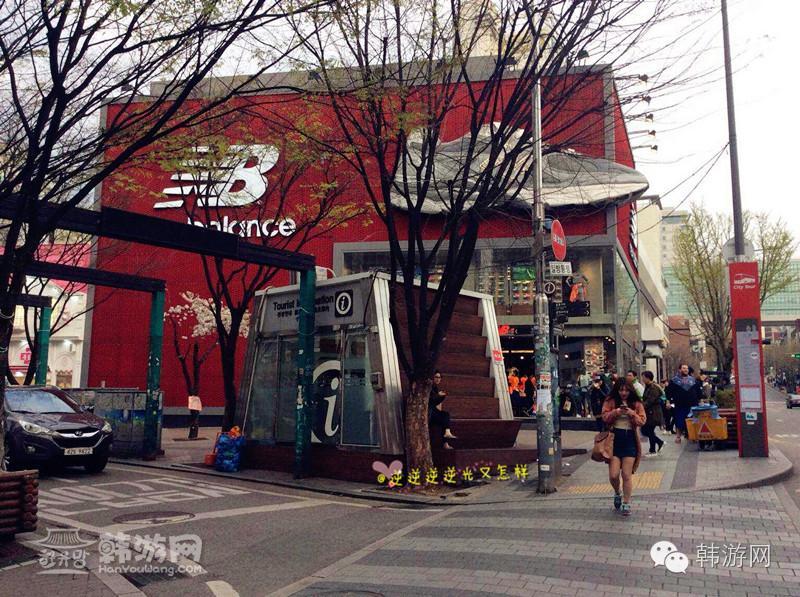 闺蜜两个去超市买零食吃,闺蜜两人闯天下