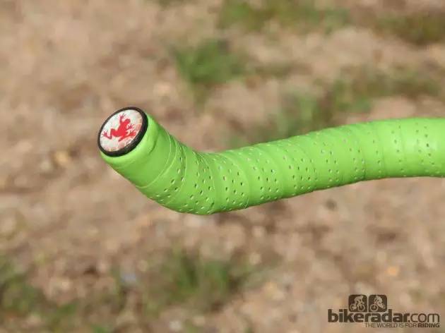 涔拌彍杞︽墜,璧涜溅鎵嬪紑杞︾殑鏍峰瓙