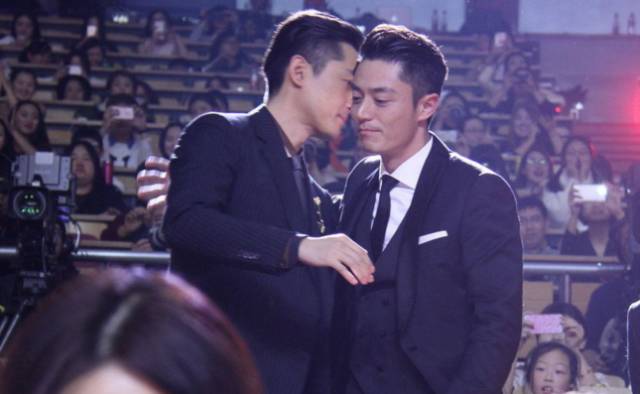 胡歌霍建华最美的场景视频,胡歌霍建华冬天游玩