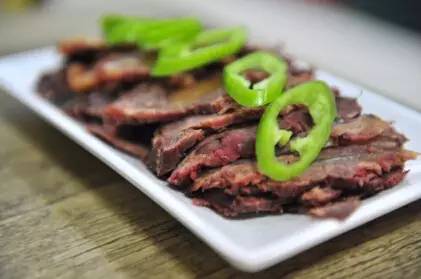 哈尔滨驴肉火烧视频,哈尔滨好吃的驴肉火烧店