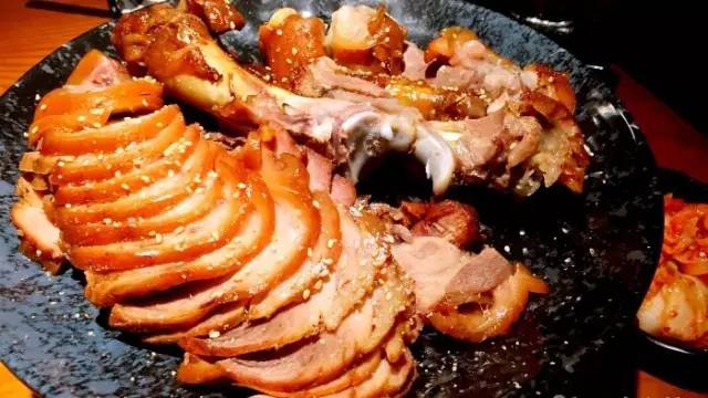 上海日月光攻略,徐家汇日月光有什么好吃的