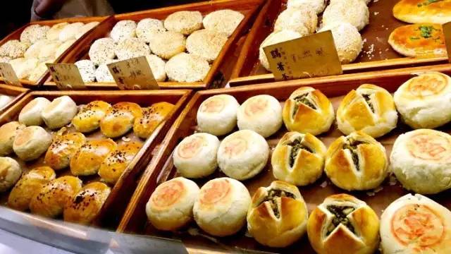 上海日月光攻略,徐家汇日月光有什么好吃的