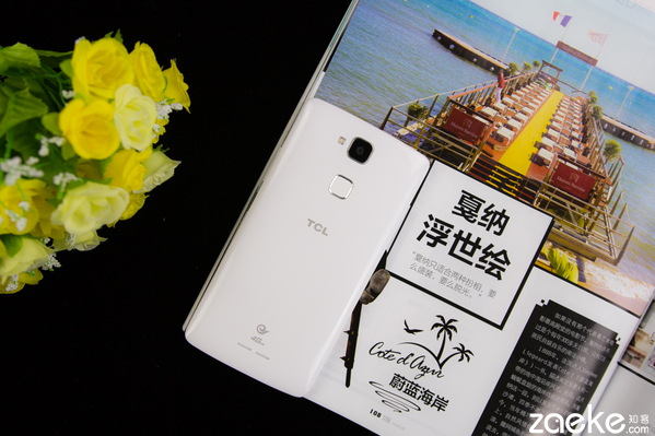 除了更好玩的指纹呢？TCL乐玩2C系统UI体验