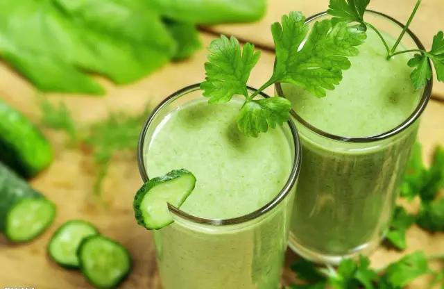 酸奶是疯了么、和谁都能有一腿、这么*交滥**真的好么?