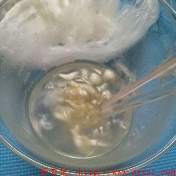 怎么做有颜色的蚕丝皂,蚕丝手工皂制作教程