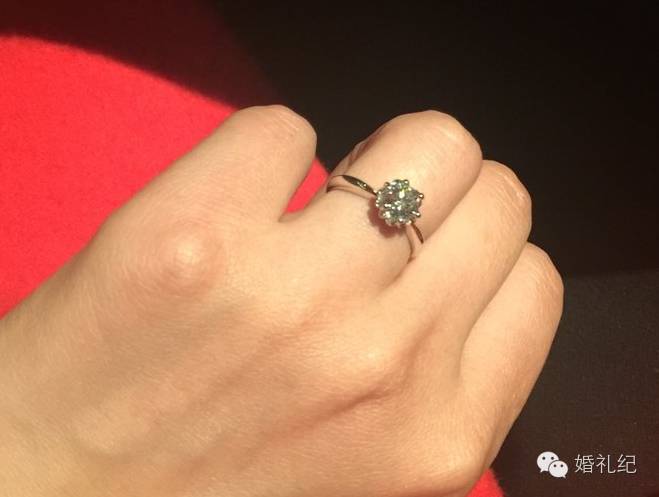 徐若瑄婚纱照中式,徐若瑄结婚婚纱