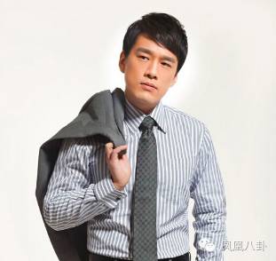 花10万订做西装，收入一半买雪茄！有一种霸道总裁叫做王耀庆