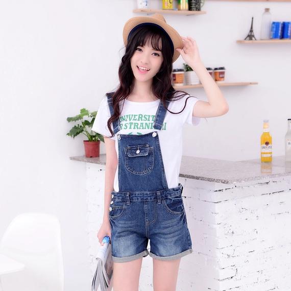 背带裤的夏天,时间再回不到从前青春岁月且珍惜