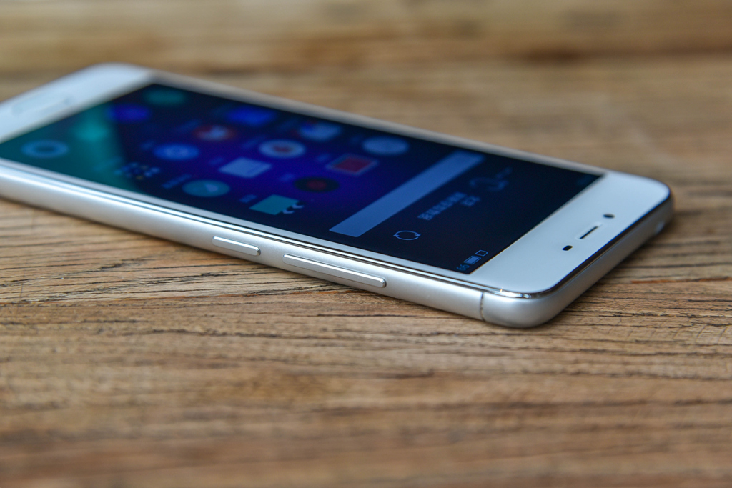 深度体验深蓝03,魅蓝3s有什么用