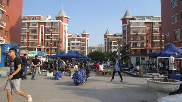 鍗氶泤鐭宠僵,鍗氶泤杞╁灞辩煶