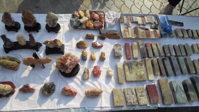 鍗氶泤鐭宠僵,鍗氶泤杞╁灞辩煶