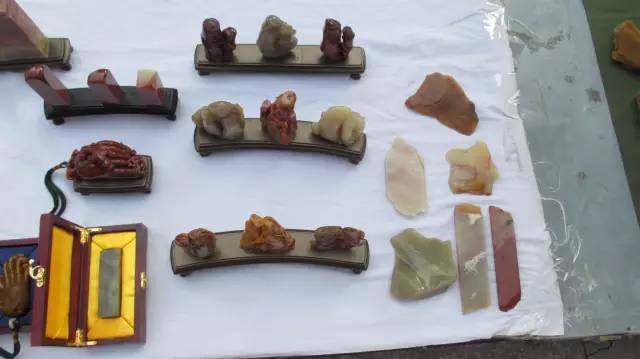 鍗氶泤鐭宠僵,鍗氶泤杞╁灞辩煶