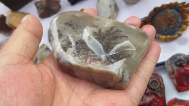 鍗氶泤鐭宠僵,鍗氶泤杞╁灞辩煶