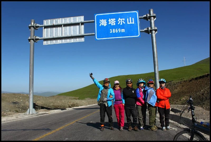 自由在高处的主要内容,自由在高处合集