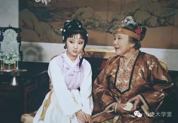 红楼梦两府人物关系,红楼梦中的豪门贵公子