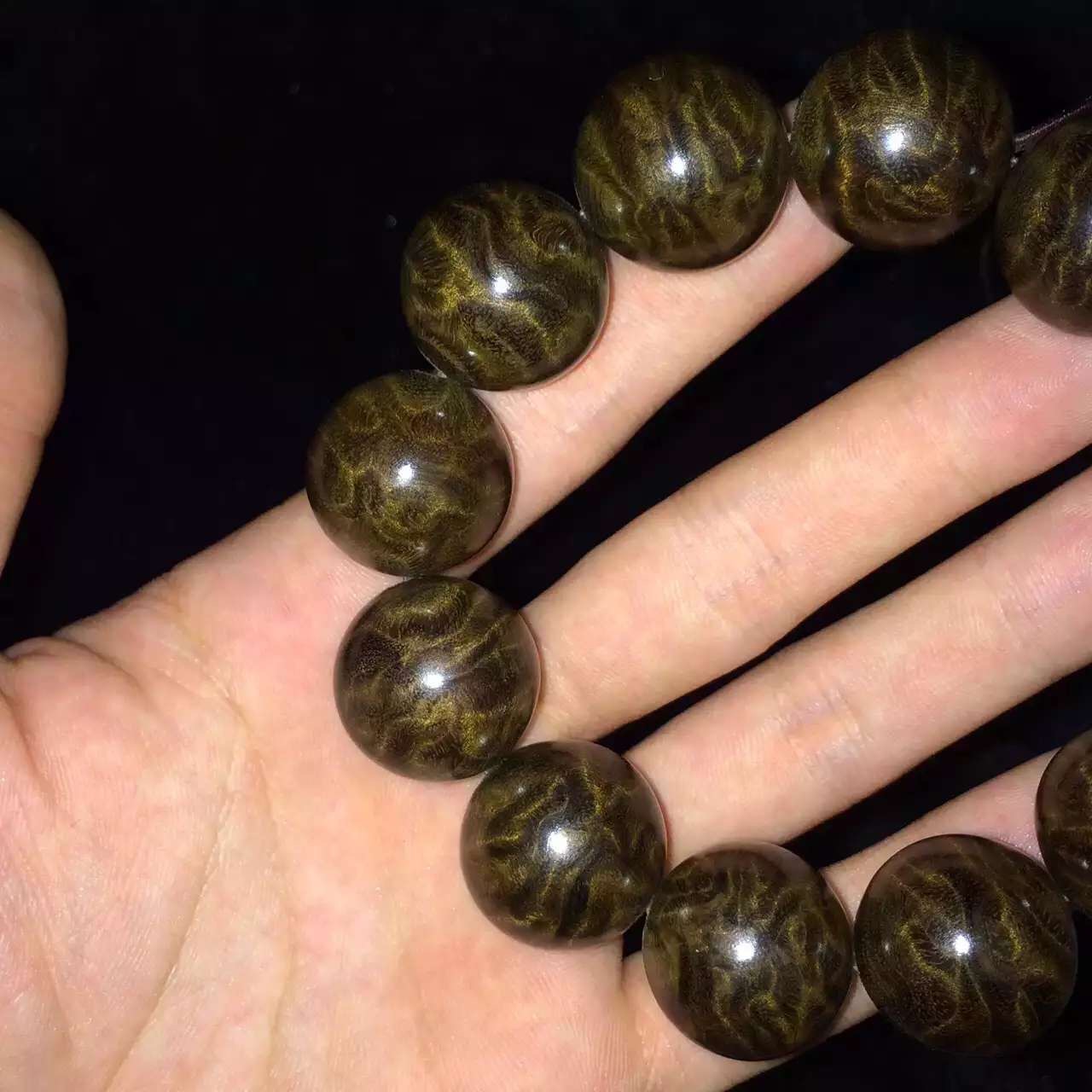 国宝级极品金丝楠阴沉木,很便宜的金丝楠木阴沉木是什么