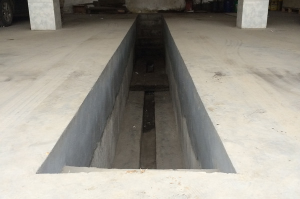 四轮定位和底盘定位哪个好,小车四轮定位多少公里定位一次