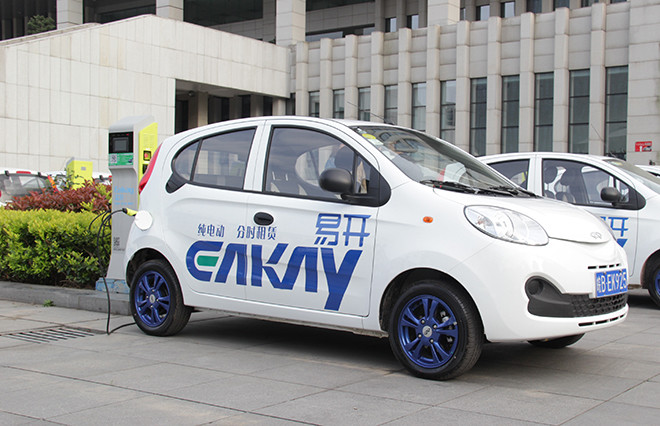 租电动汽车上班代步,租辆大巴车回家