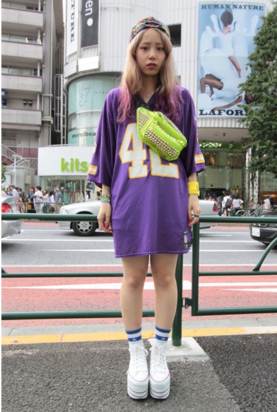 欧洲杯期间“撩汉”技能|这样穿，还怕男票看球不看你？！