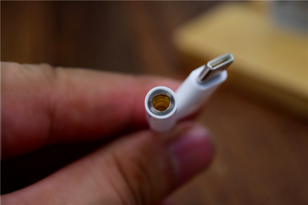 首创CDLA音频,号称“旗舰杀手”:乐2上手简评!