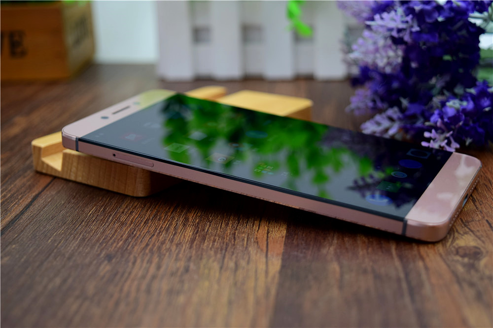 首创CDLA音频,号称“旗舰杀手”:乐2上手简评!