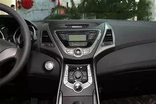 推荐朗动手动挡,最新款现代朗动试驾