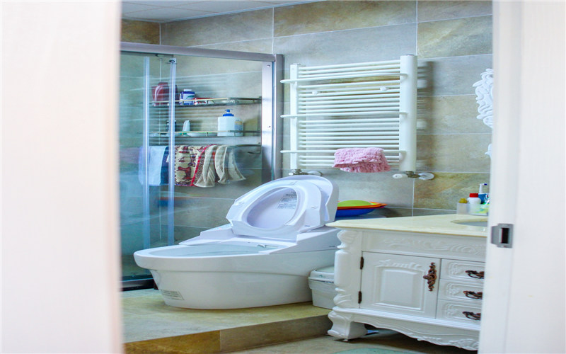 127平四室一厅美式装修,洋房99平方3室2厅2卫美式装修风