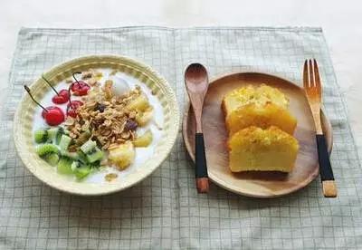 酸奶是疯了么、和谁都能有一腿、这么*交滥**真的好么?