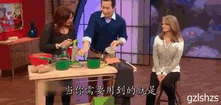 用土豆皮怎么染黑发,土豆能让白发变黑发吗