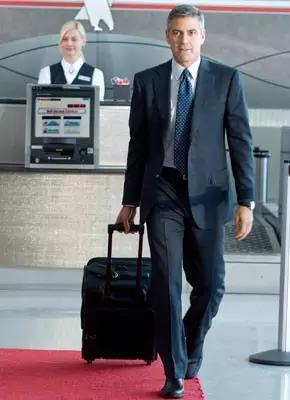 拉什么行李箱就知道你是哪个level的职场人？