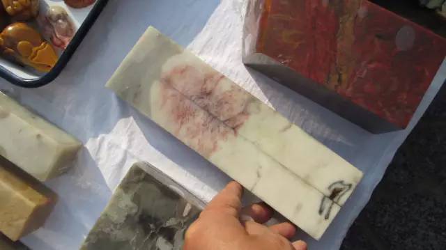 鍗氶泤鐭宠僵,鍗氶泤杞╁灞辩煶