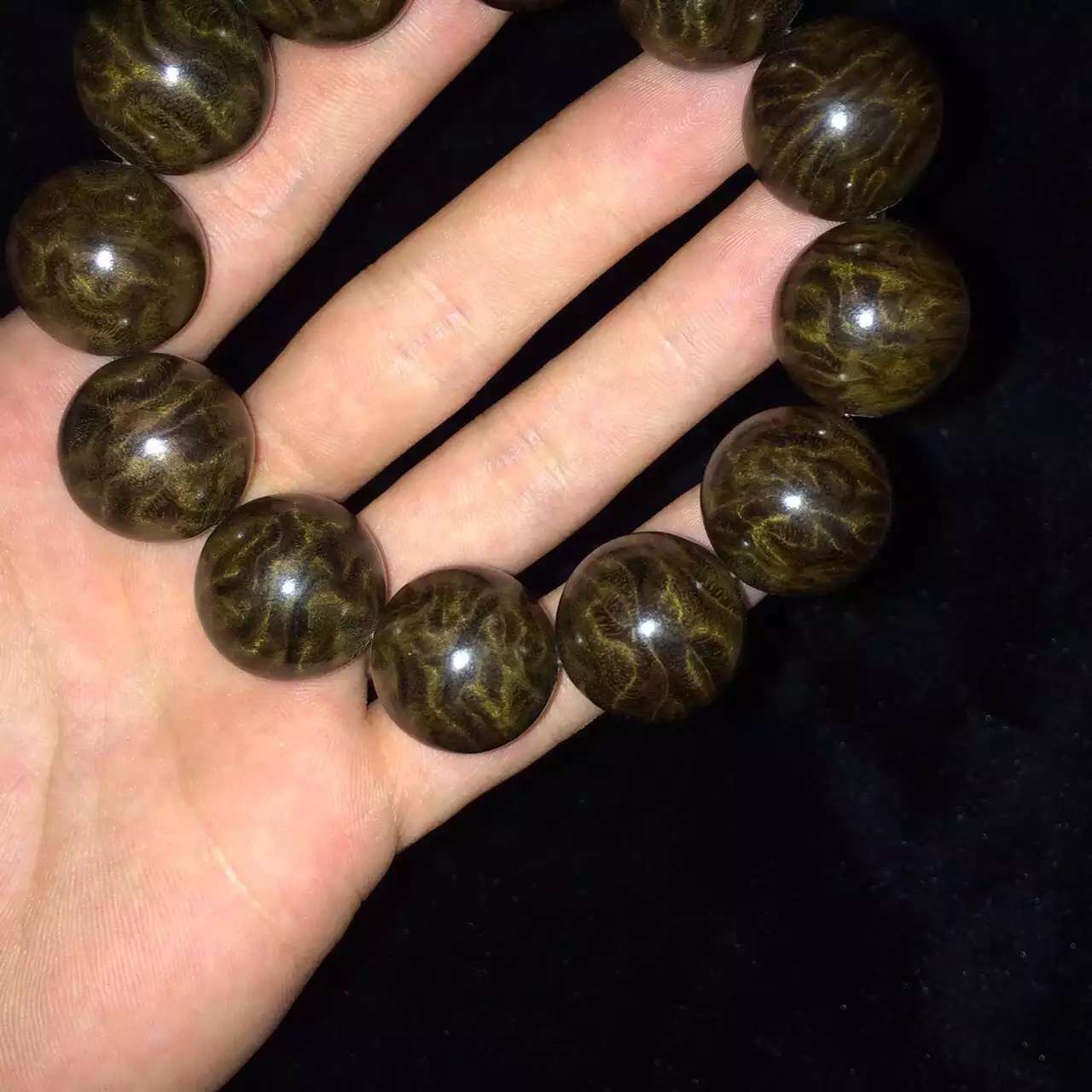 国宝级极品金丝楠阴沉木,很便宜的金丝楠木阴沉木是什么