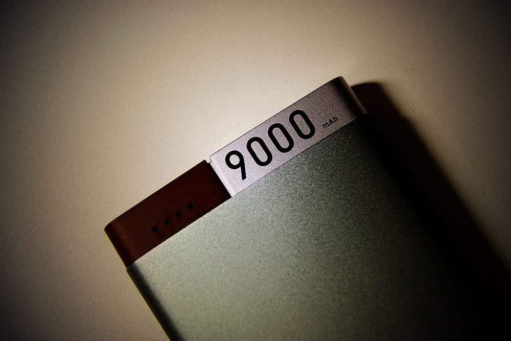 天生不凡，低调奢华有内涵——乐泡移动电源「烁」评测