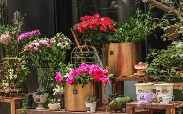 观音桥不夜九街哪里玩,重庆观音桥到不夜九街