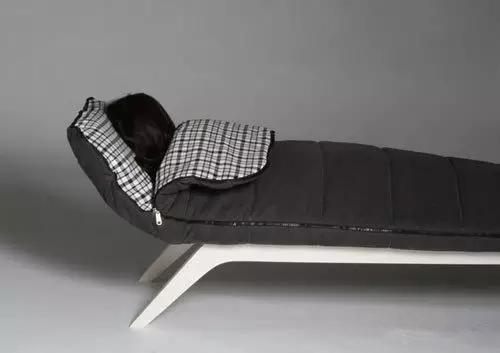 喂!椅子弄这么舒服,坐上去还下得来吗?