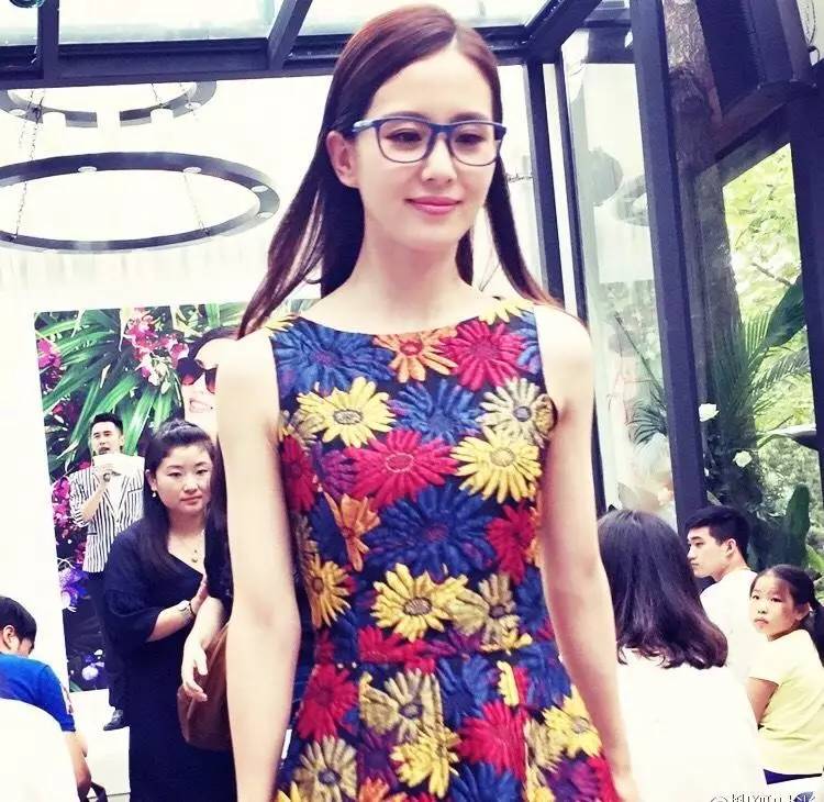 绉嶈崏澶嶅彜琛f湇,鍒樿瘲璇梫intage鍐欑湡