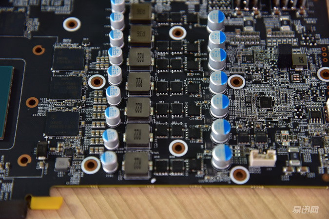 影驰1070轻松干掉了上一代旗舰!