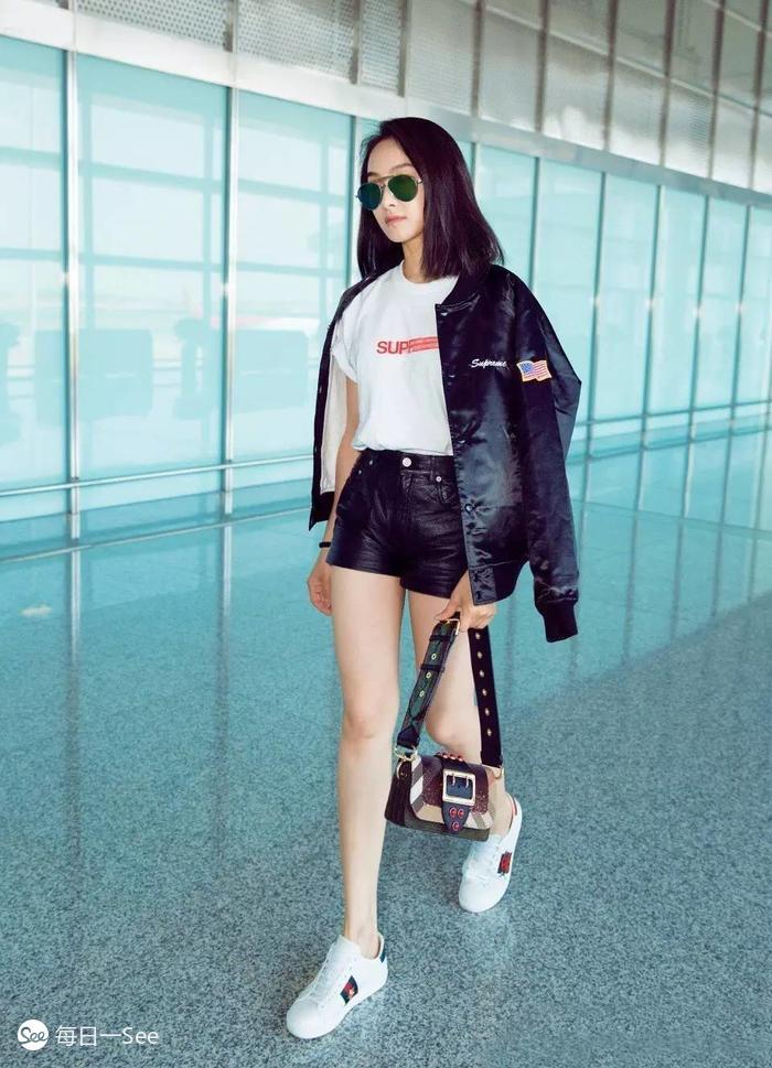 100个值得买的包包品牌,今年很流行宽肩带包包