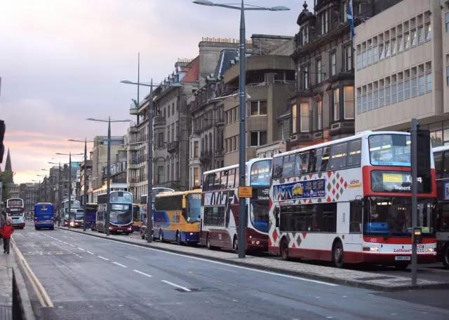 英国脱欧对英镑兑美元的影响 (英国无协议脱欧担忧加大英镑承压)