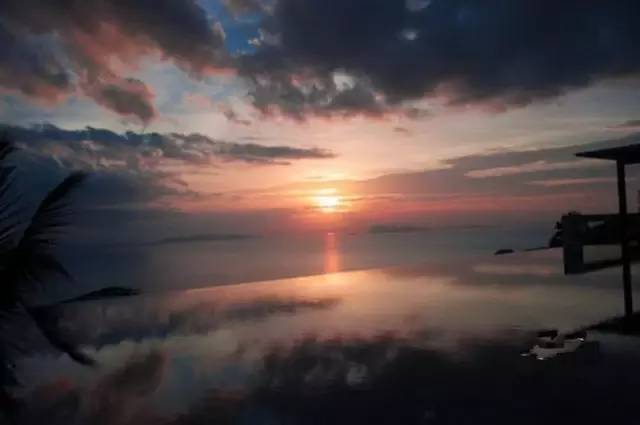 这个20年前无人知晓的小岛，现在竟然成为穷尽想象的魅惑之地！