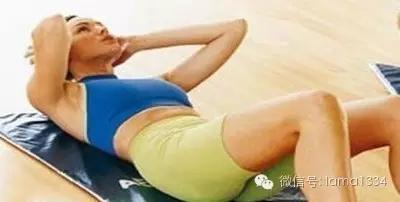 生产后肚皮褶皱松垮视频,产后减肥后肚皮松垮皱巴巴