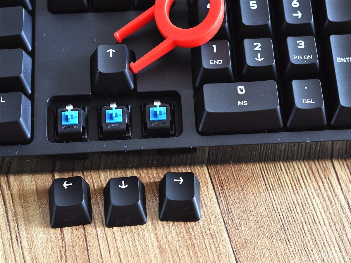 罗技g610青轴和海盗船k68青轴,罗技青轴键盘g610