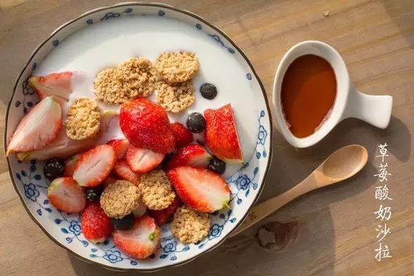 酸奶是疯了么、和谁都能有一腿、这么*交滥**真的好么?