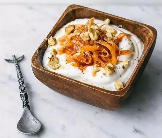 酸奶是疯了么、和谁都能有一腿、这么*交滥**真的好么?