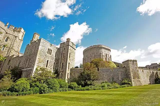 小编写完这条微信就请假去英国了,老板,这是我离英国最近的时刻