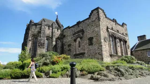 小编写完这条微信就请假去英国了,老板,这是我离英国最近的时刻