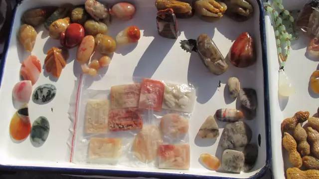 鍗氶泤鐭宠僵,鍗氶泤杞╁灞辩煶