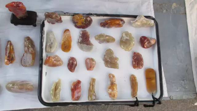 鍗氶泤鐭宠僵,鍗氶泤杞╁灞辩煶